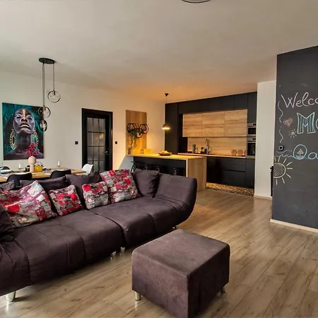 Modern Oasis Private Parking Apartamento Split