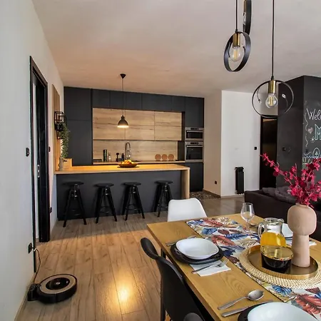 Modern Oasis Private Parking Apartamento *