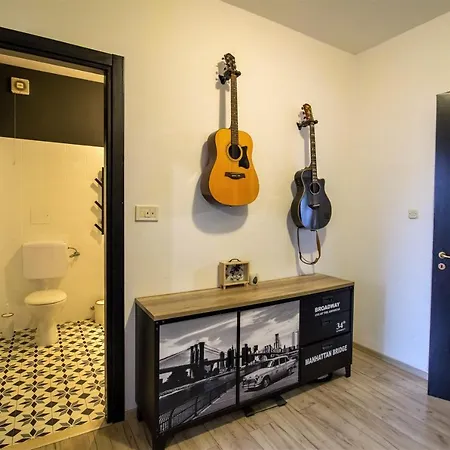 Διαμέρισμα Modern Oasis Private Parking *