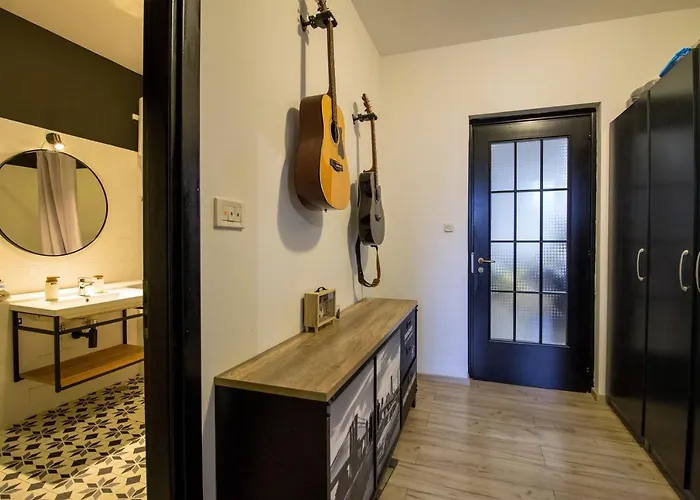 Modern Oasis Private Parking *