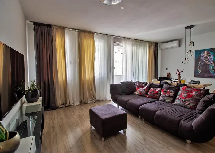 Modern Oasis Private Parking Apartamento Split