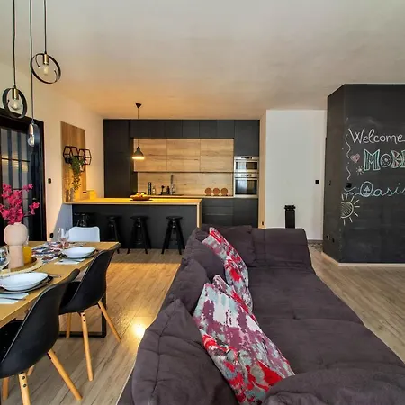 Modern Oasis Private Parking 스플리트