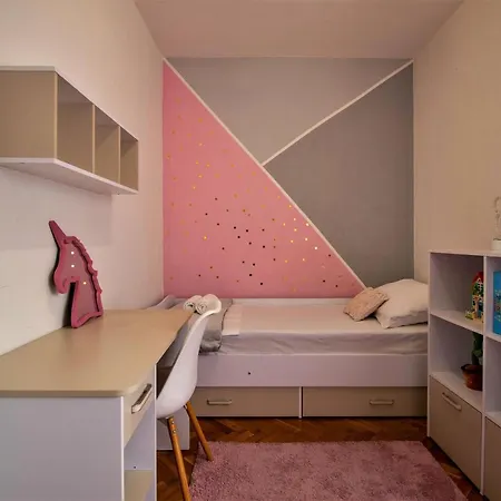 Modern Oasis Private Parking Apartment Split