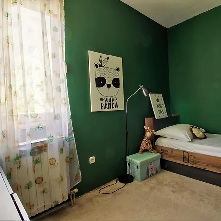 Modern Oasis Private Parking شقة