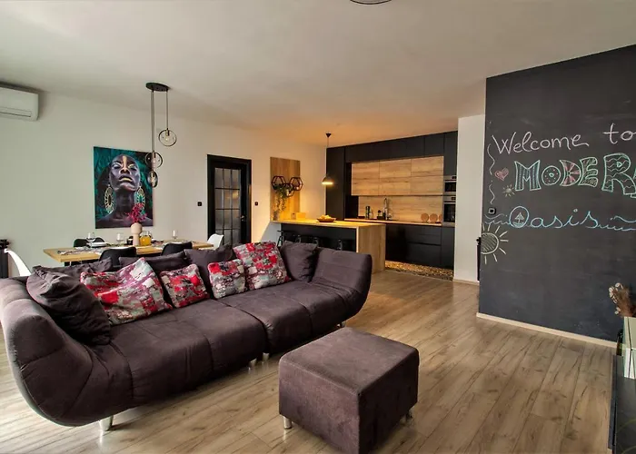 Modern Oasis Private Parking Апартаменты Сплит