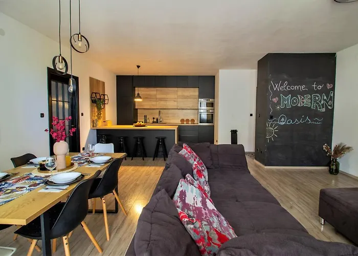 Modern Oasis Private Parking Сплит