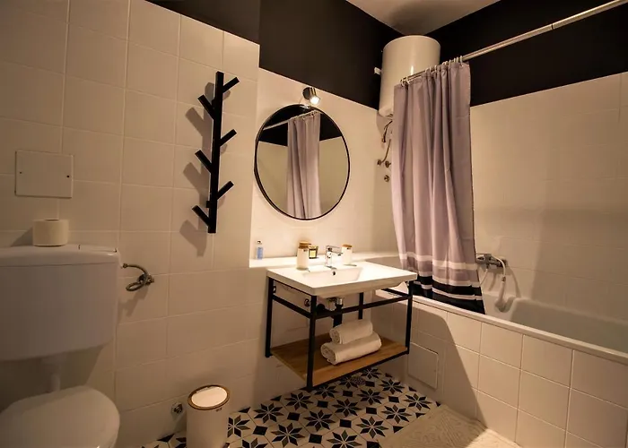 Modern Oasis Private Parking *